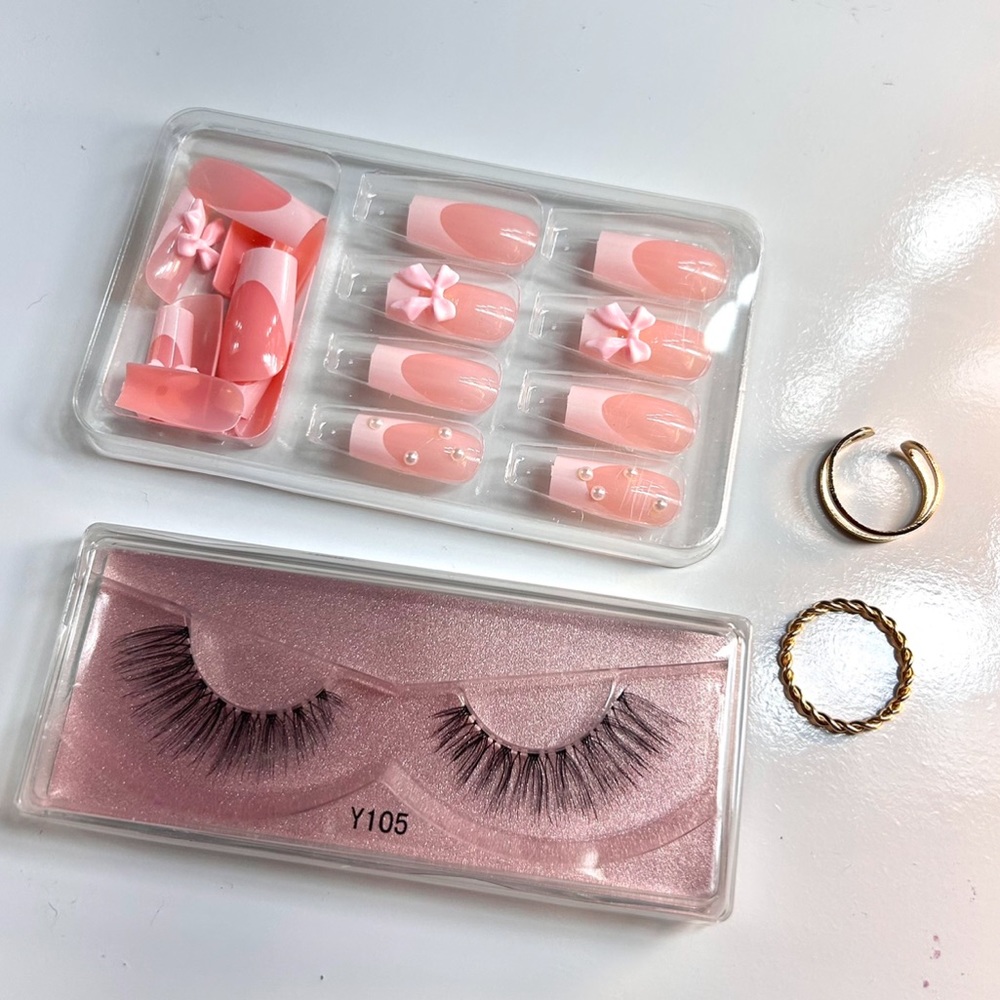 4 Pc Coquette Nails Lash and Rings